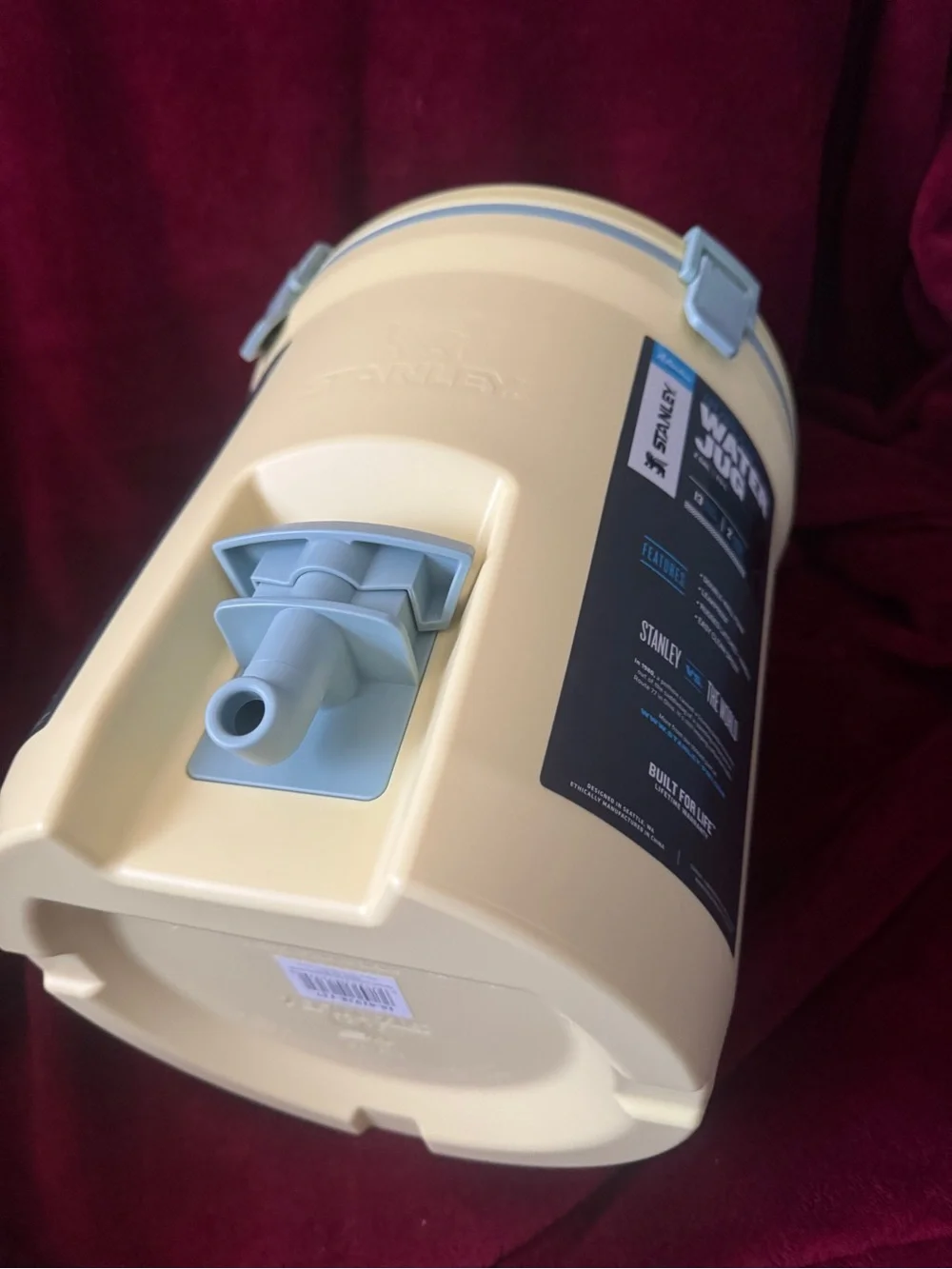 Stanley Adventure Fast Flow Water Jug - Picture 3 of 4